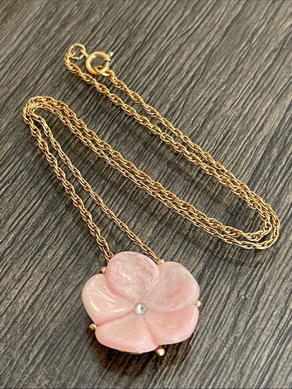 Vintage 1978 Avon "Lotus Blossom" Pendant Necklace Pink Flower